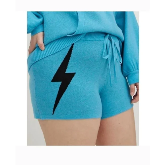 Women's Lovesick torrid Shorts Blue Size 3X sweater lightning bolt shorts - Picture 2 of 7